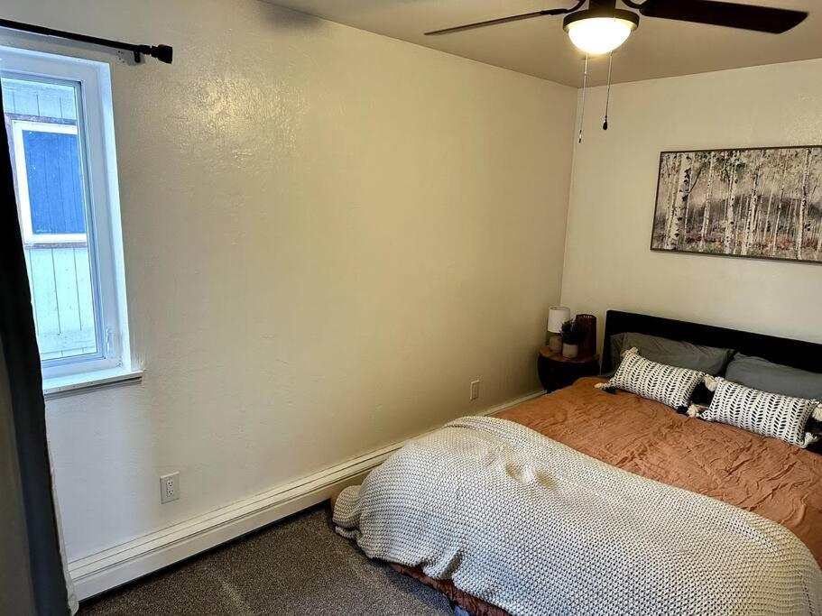 Comfortable 2Br Apt Central Fairbanks Exteriör bild